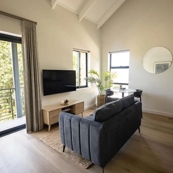 Heaven & Earth Apartment 8, hotel en Hermanus