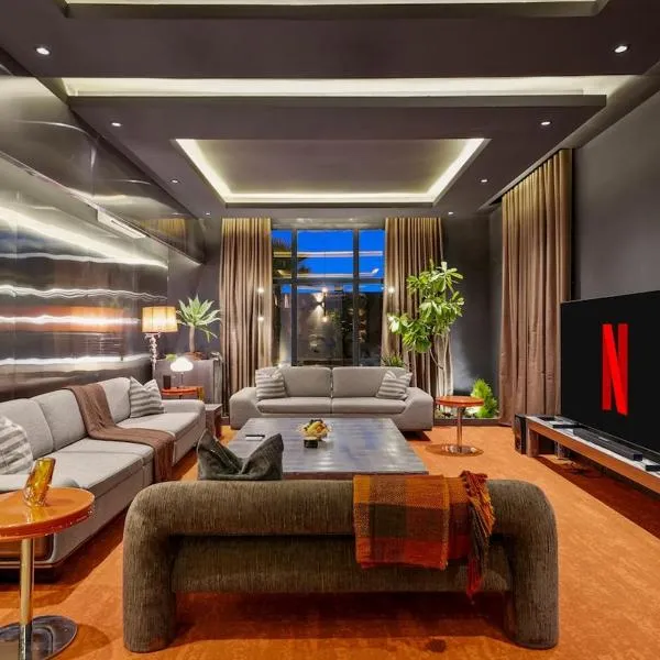 Executive Chalet with Elegant Design A5, hotel din Riad