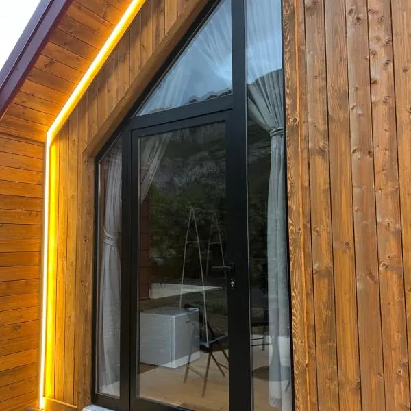 Dalmace Villas, hotel v destinaci Koman