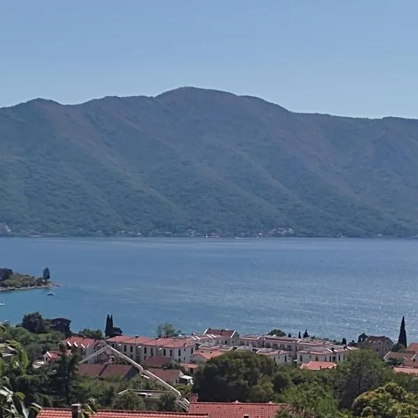 Bay View Risan, khách sạn ở Risan