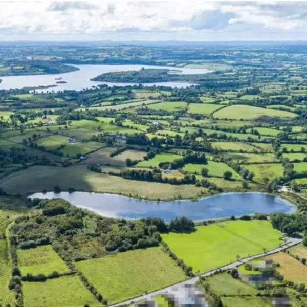 Lakeside Cottage, hotel in Longford