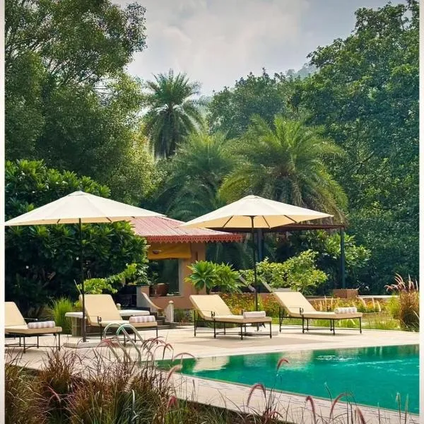 Aloof Jungle Lodge, hotel in Ghānerao