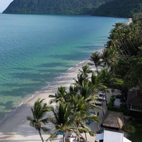 Baan Thong Ching Resort, hotel in Khanom