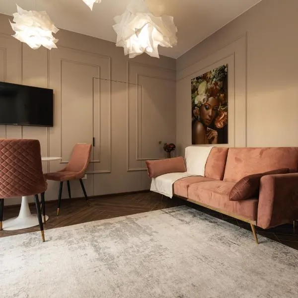 Nest Inn Charm Apartment, hotel in Baia Mare