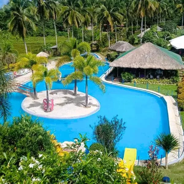 Libhu Hill Resort and Sports Complex, מלון בMaasin