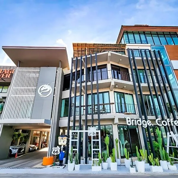Dragon River Avenue, hotel in Phitsanulok