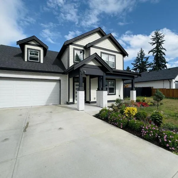 One-Bedroom Suite in Gibsons，位于吉布森斯的酒店