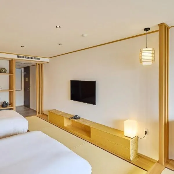 Kumonoue Fuji Hotel Premium room - No Mt Fuji view with open-air bath, hotel em Fujikawaguchiko