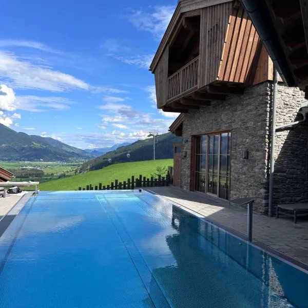 ZAGLGUT HOTEL-CHALETS Wellness & Views with Summer Card Included, hotel in Kaprun