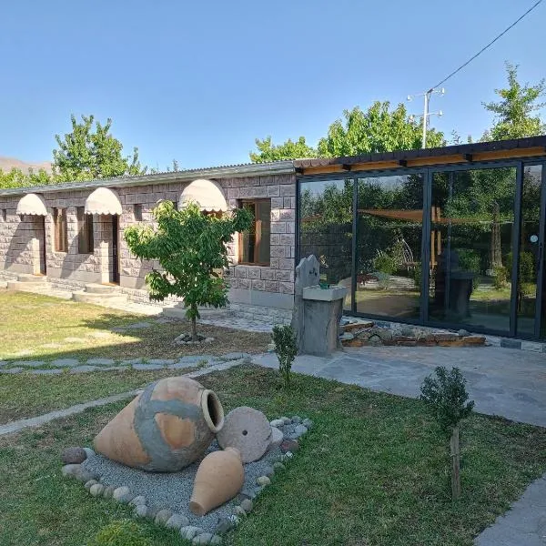 Khachatryan's Guest House, hotel di Yeghegnadzor