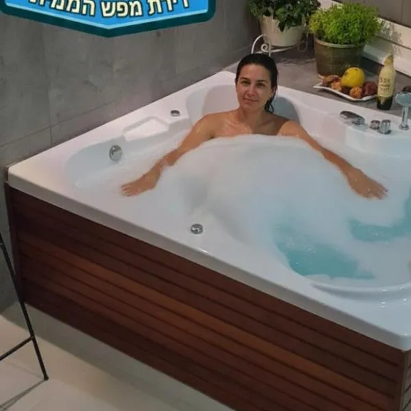 דירת נופש באכזיב עם ג'קוזי מול חוף בננה ביץ Dream Place Achziv, hôtel à Nahariya