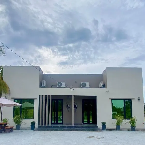 NitaDinn Guest House, ξενοδοχείο σε Kampong Ru Sepuloh