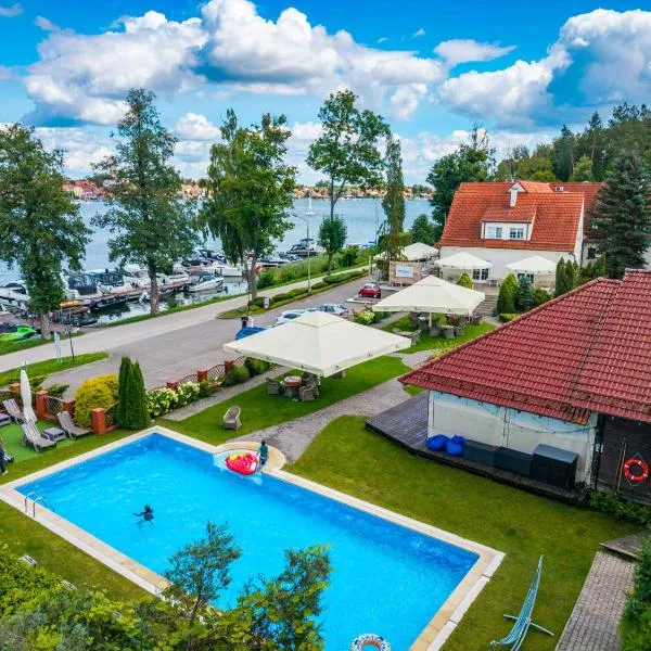 Amax Boutique Hotel, hotel di Mikołajki