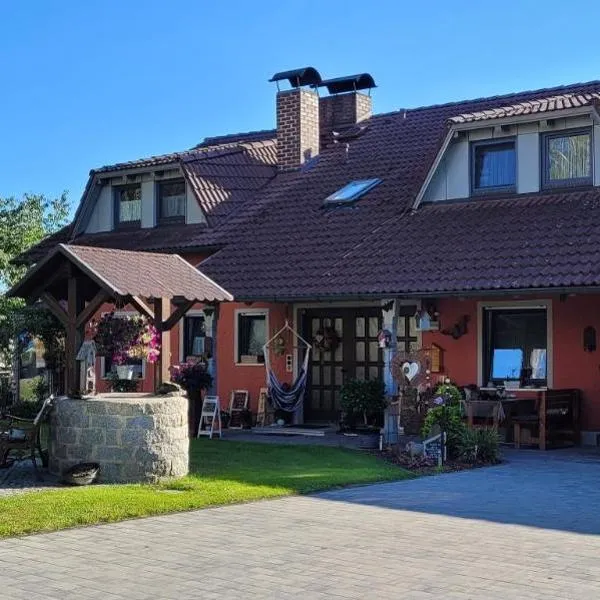 Ferienwohnung Haus Monika, Hotel in Rötz