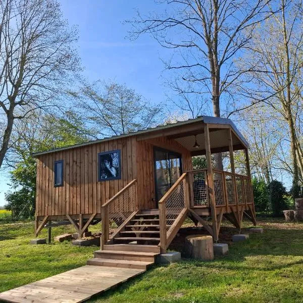 Les Cabanes d'Isa - Cab'Fer, hotel v destinaci Flexanville
