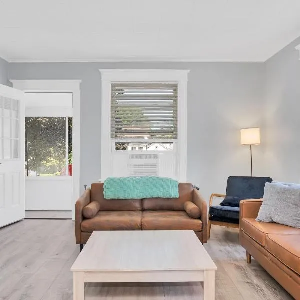 Welcome to Hat City Danbury, A Suburban Retreat, hotel v destinaci Danbury