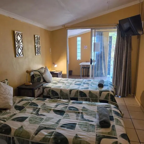 At Home Guesthouse, hotell sihtkohas Upington