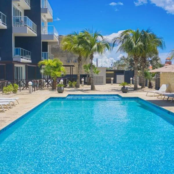 Palm Royal Condo, hotel in Palm-Eagle Beach