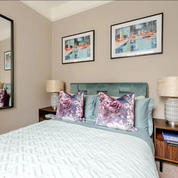 Private and Cosy 1 Bed Flat By Burges Park, hotel in London
