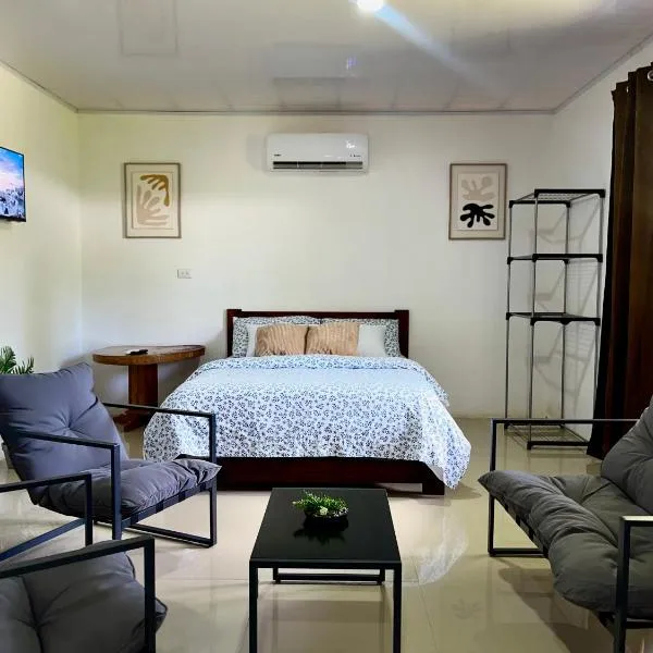 Corcovado House With Pool, hôtel à Puerto Jiménez