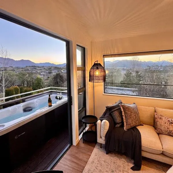 The Tuis Nest - Wanaka, Hotel in Albert Town