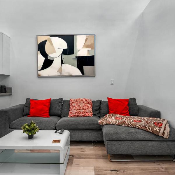Chic Modern Loft in Hollywood 1 Bedroom with Balcony & Free Secure Parking, Los Angeles