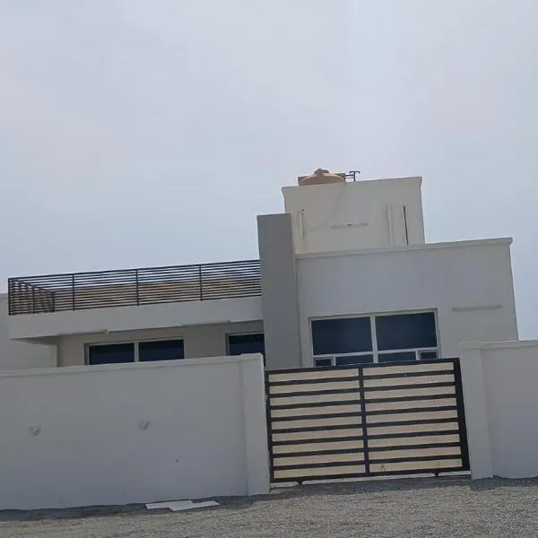 Ḩilf में, होटल البيت الشرقي للإيجار اليومي