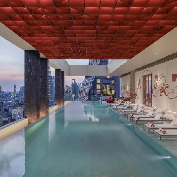 Kromo Bangkok, Curio Collection By Hilton, hotel in Bangkok
