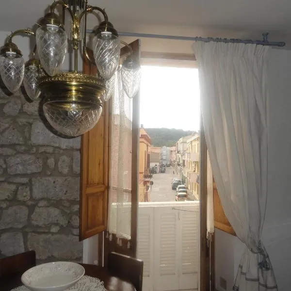 Appartamento Casa Tonina, hotell sihtkohas Carloforte