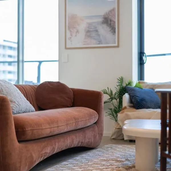 Scenic Nest - Hamilton Hideaway with Lush Views, hotel u gradu Brizbejn