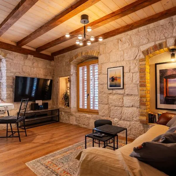 Magical Oasis for two in Korcula Old Town, хотел в Корчула