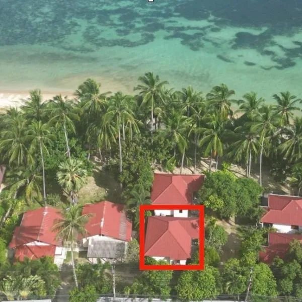 Beachfront Bungalow - Steps Away from the Sea โรงแรมในหาดหัวถนน