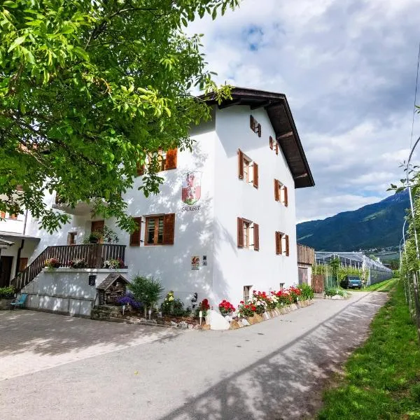 Bauernhof Sackgut, ξενοδοχείο σε Ciardes