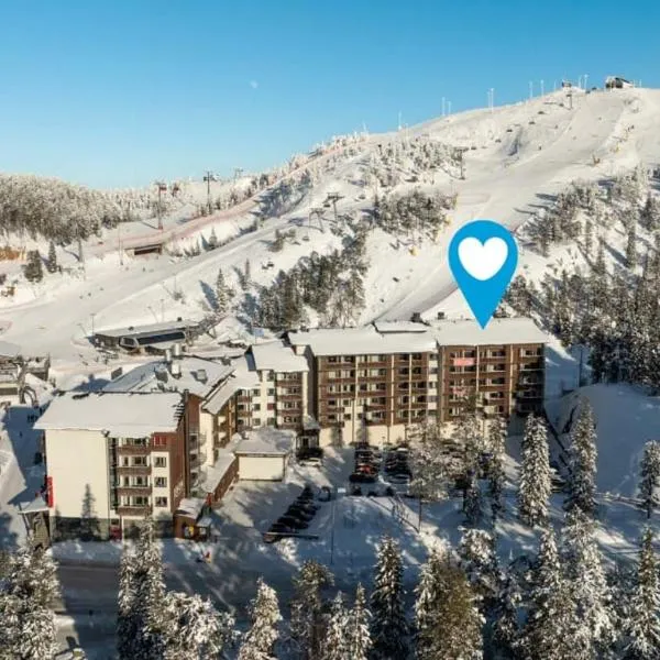 Ruka City Chalets, ski-in ski-out, 2ski lift pass – hotel w mieście Ruka
