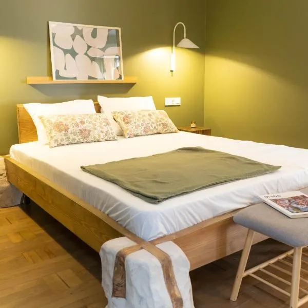 Ruby Hostel, Kutaisi - Private & Shared Rooms, hotell i Kutaisi