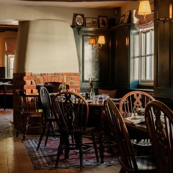 The Fleur de Lys, ξενοδοχείο σε Cranborne