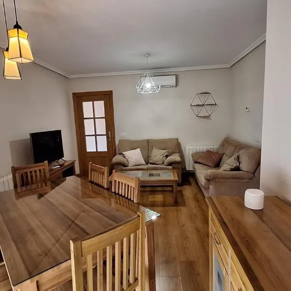 Apartamento Poblete, hotel di Poblete