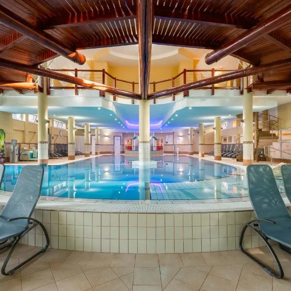 Lotus Therme Hotel & Spa, מלון בהוויז