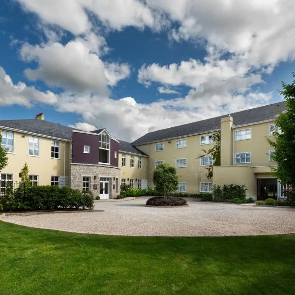 Seven Oaks Hotel, hotel v destinácii Carlow