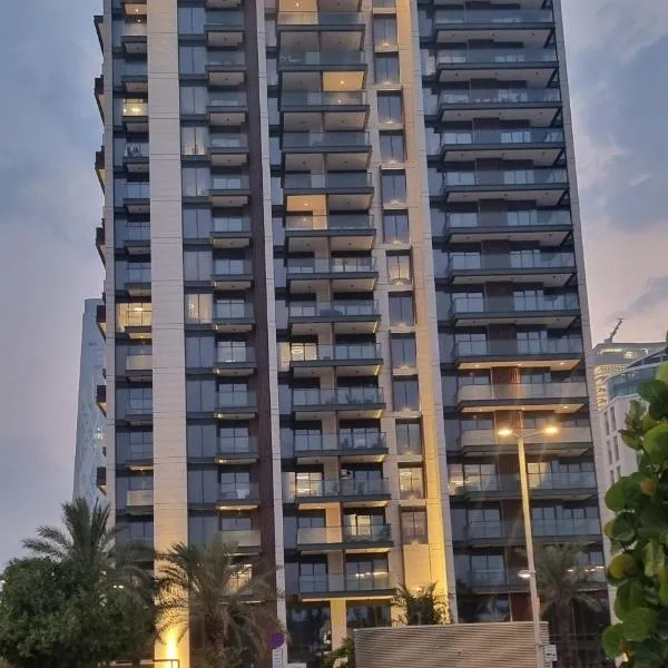 Skyline Luxe Sea view Apartemnt, hotel em Lusail