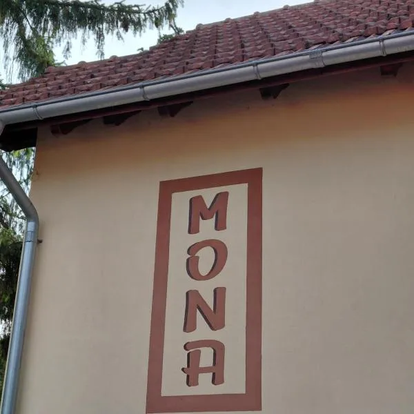 Mona, Hotel in Geoagiu-Băi