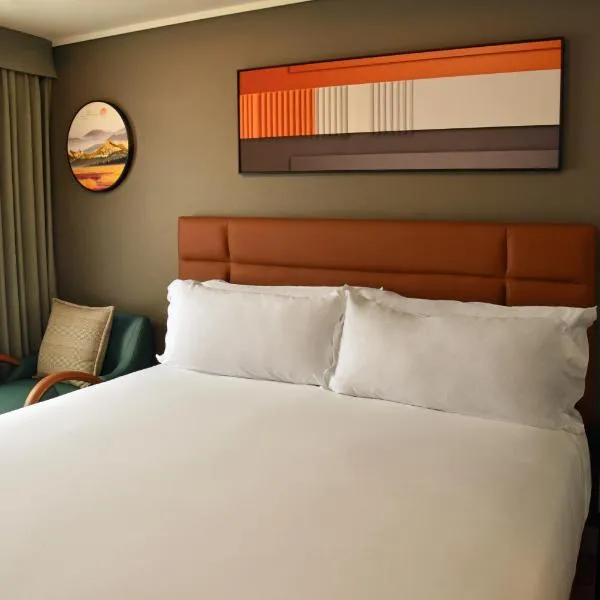 Apart Hotel HW Compañia, hotel in Santiago