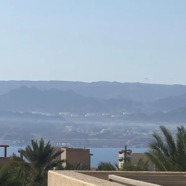 قرية الراحة باطلالة بحرية-مرسى زايد-Alraha village -marsa zayed- with sea view, hotel a Aqaba