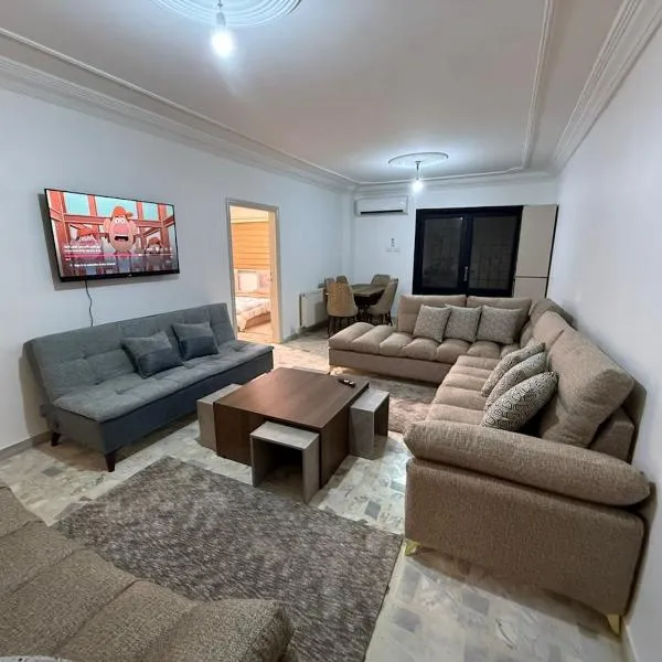 2BR Apartment in Tlaa Al Ali, Parking, AC, WIFI, ξενοδοχείο στο Αμμάν