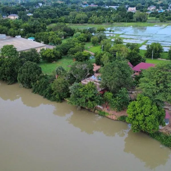 Riverside Lodge Bansang, khách sạn ở Bansang