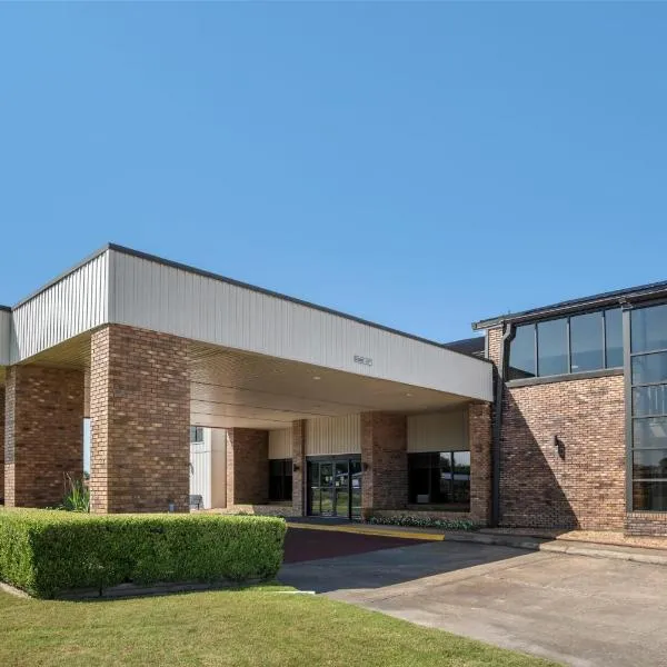 SureStay Plus Hotel by Best Western Greenwood, hotel v destinaci Greenwood