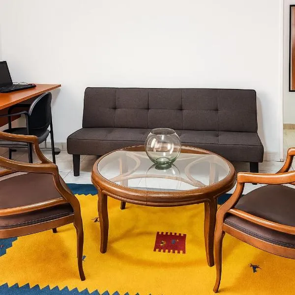 Exclusivo Aparto Suite California, frente CC Lider, hotel in Caracas
