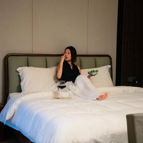 Chengjing Mountain Hot Spring Inn, hotel di Tengchong