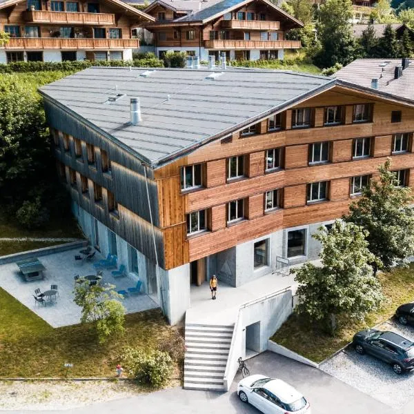 Saanen Gstaad Youth Hostel、グスタードのホテル