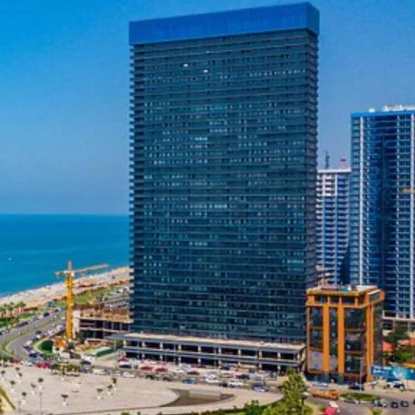 sofo' s orbi, hotel in Batoemi